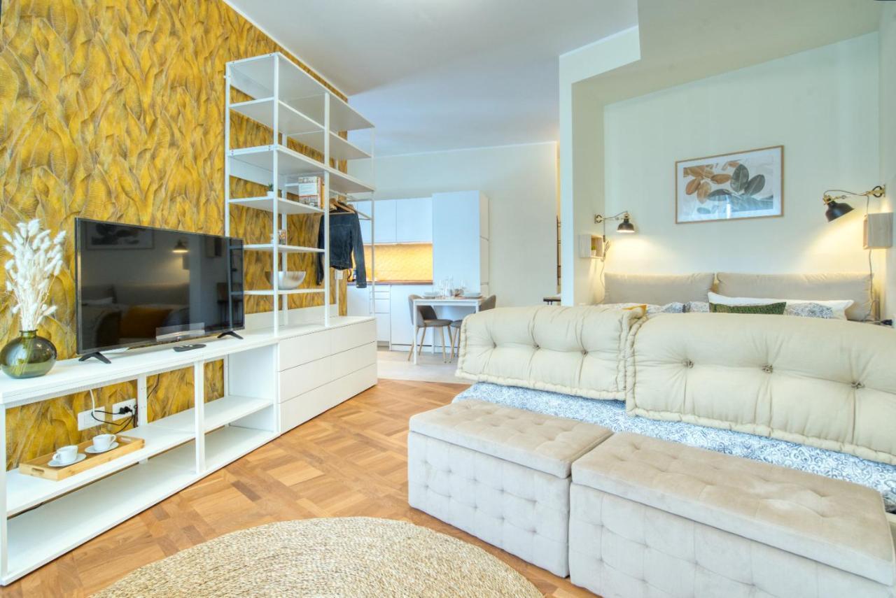 Caseospitali - Casa Mary Lou, Romantico Monolocale Ristrutturato Panoramico 밀라노 외부 사진